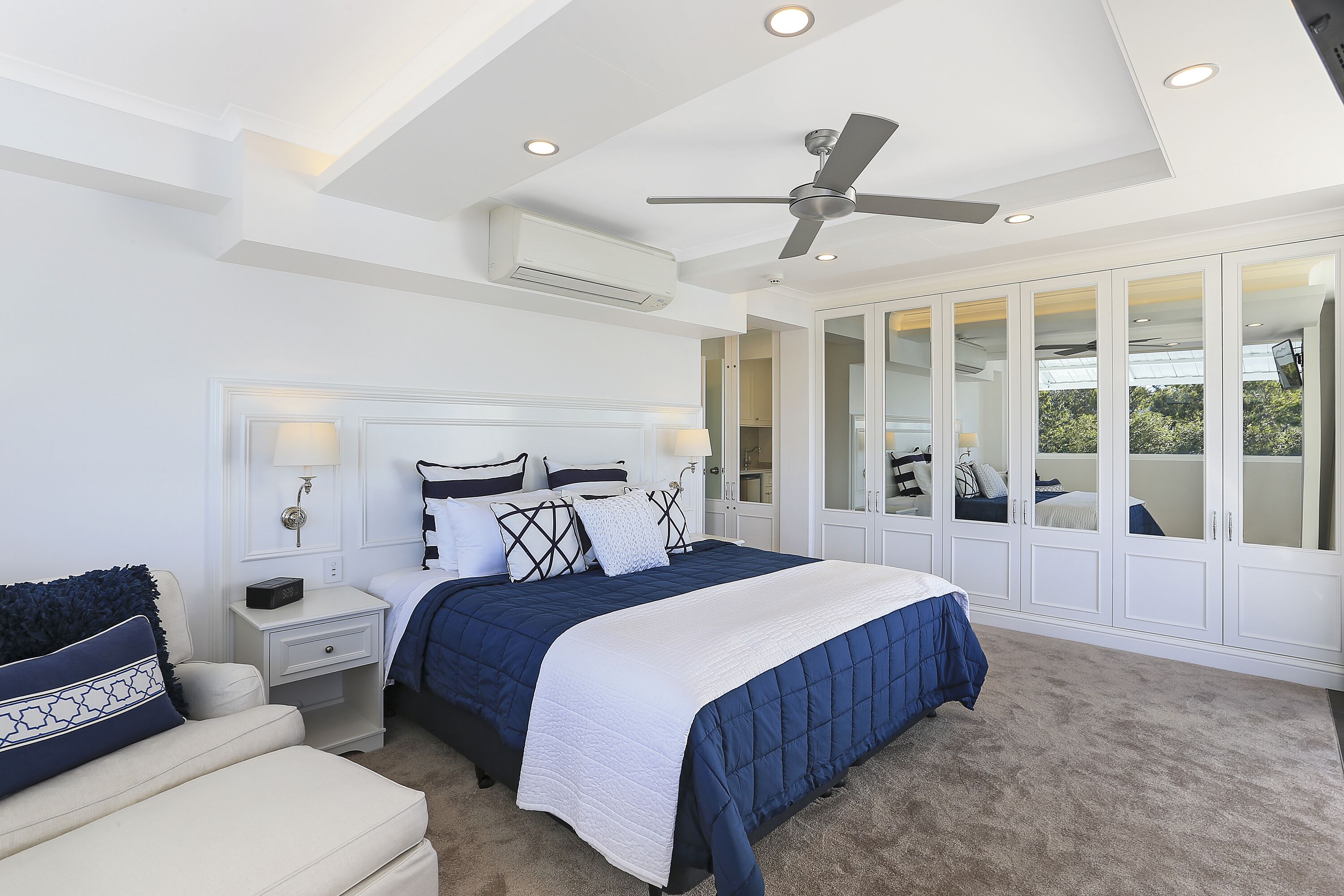 RIVERFRONT APARTMENT