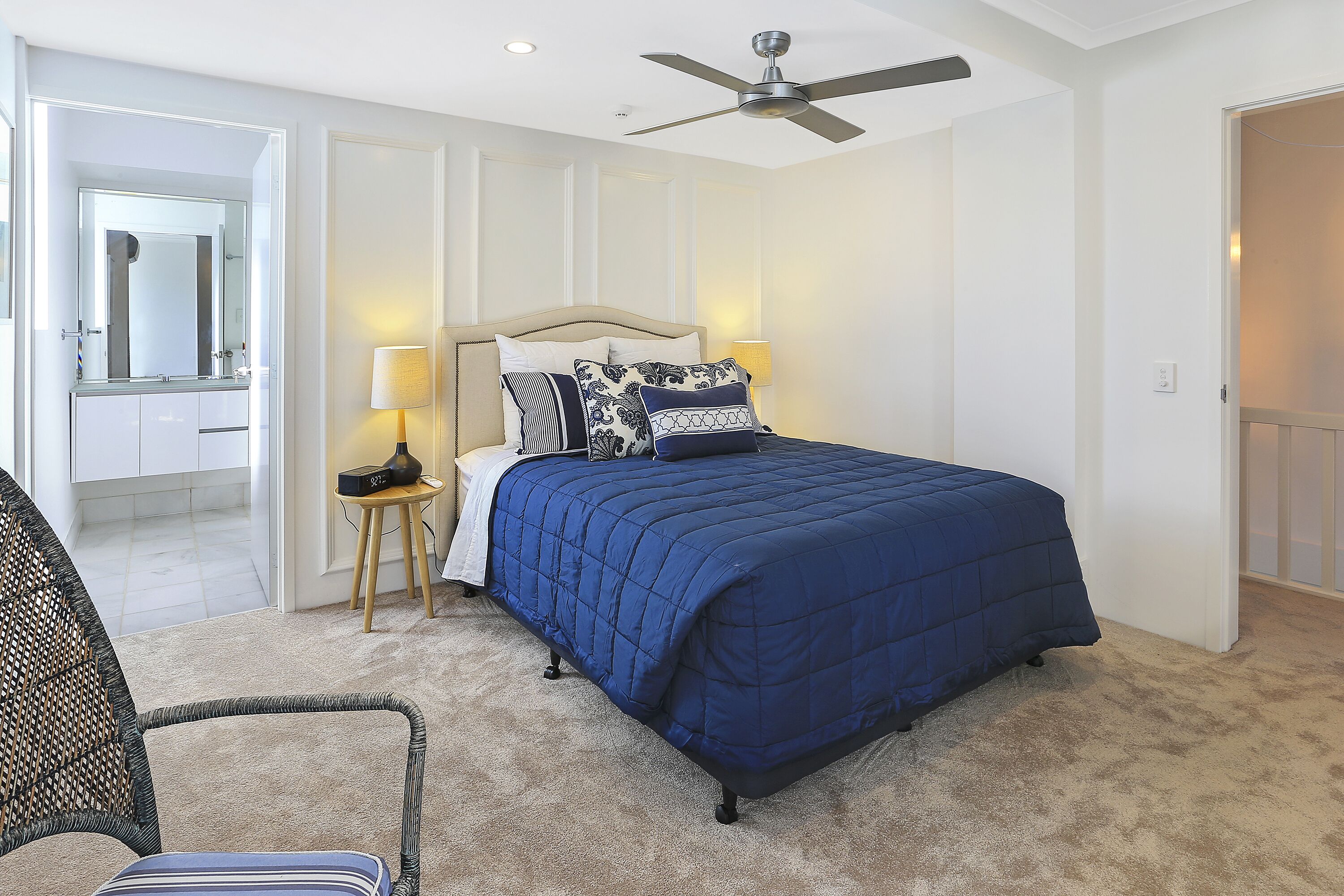 RIVERFRONT APARTMENT