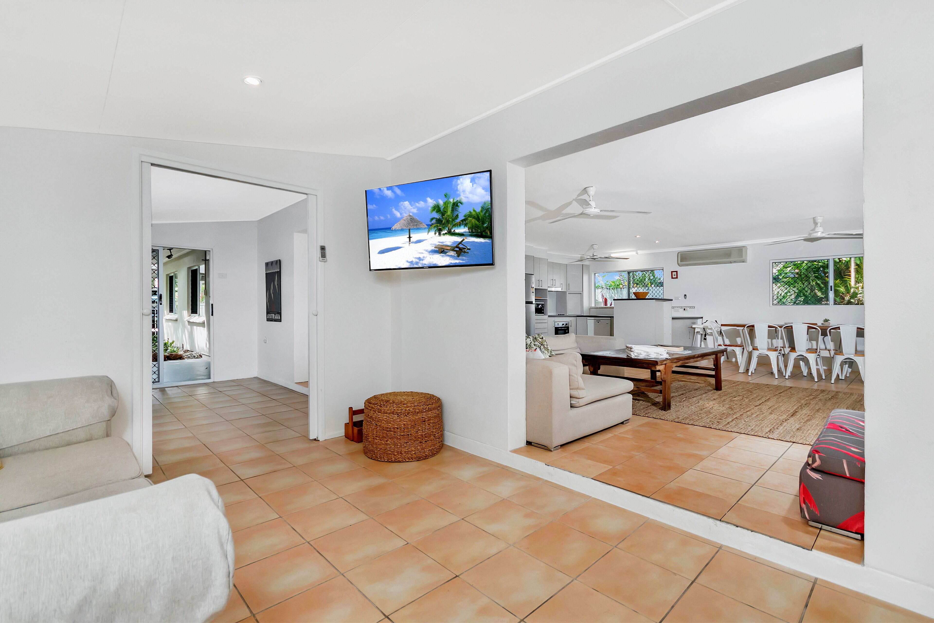 Great Family Beach House Only one Block From the Beautiful Clifton Beach