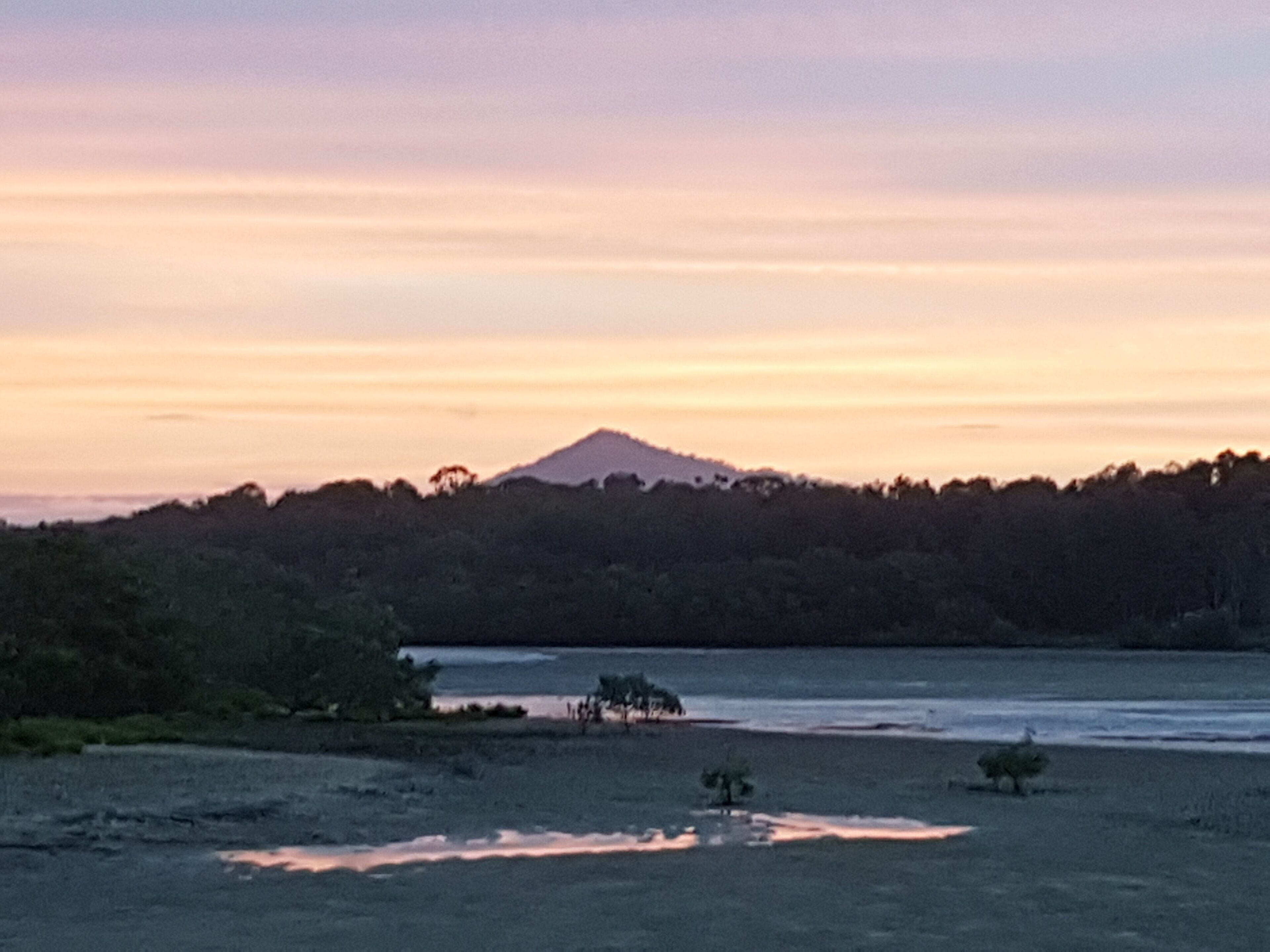 A beautiful place to be together - historic Gleniffer homestead near Bellingen