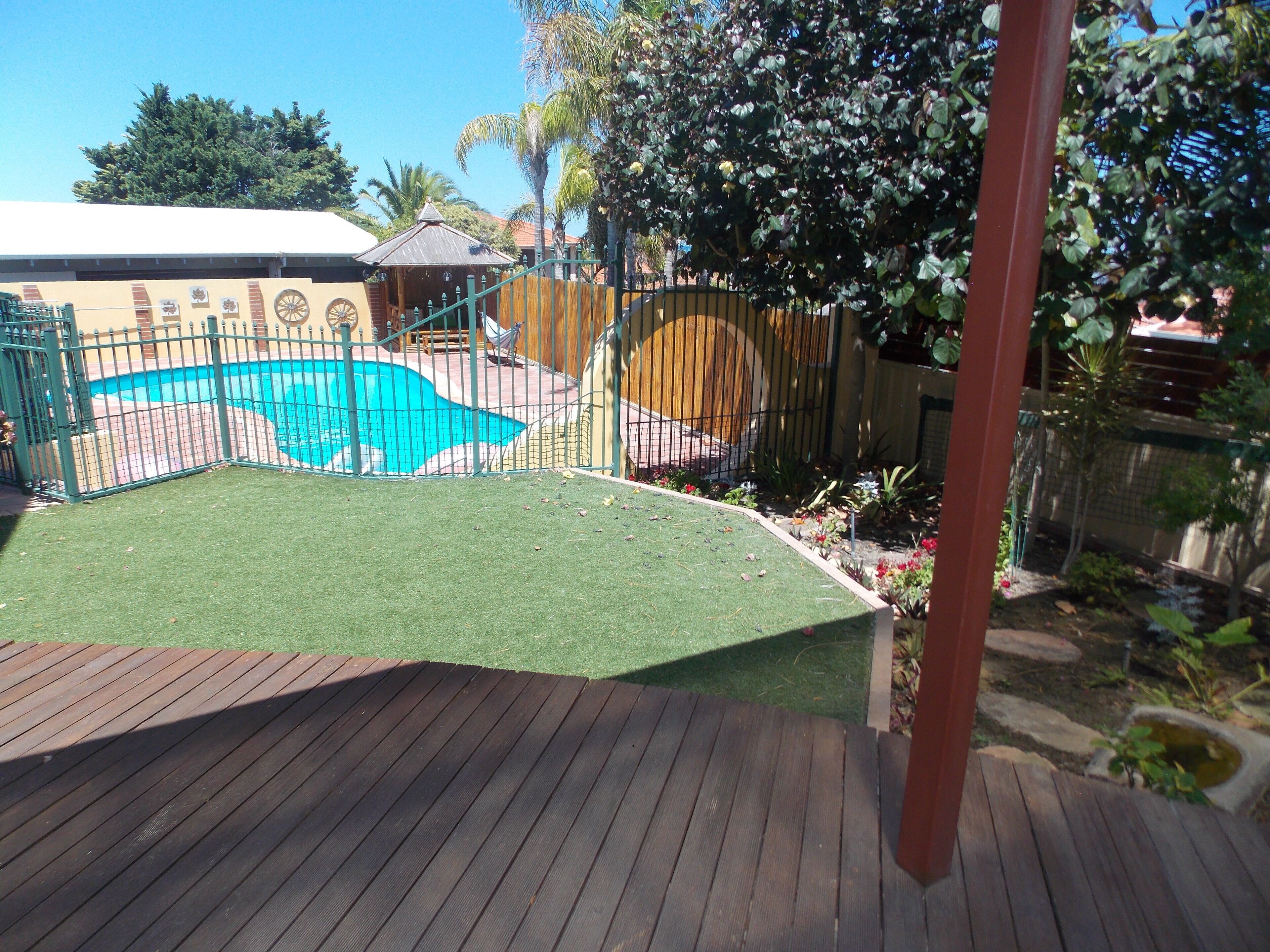 "kallaroo Garden Cottage" - Close to Magnificent Beaches!