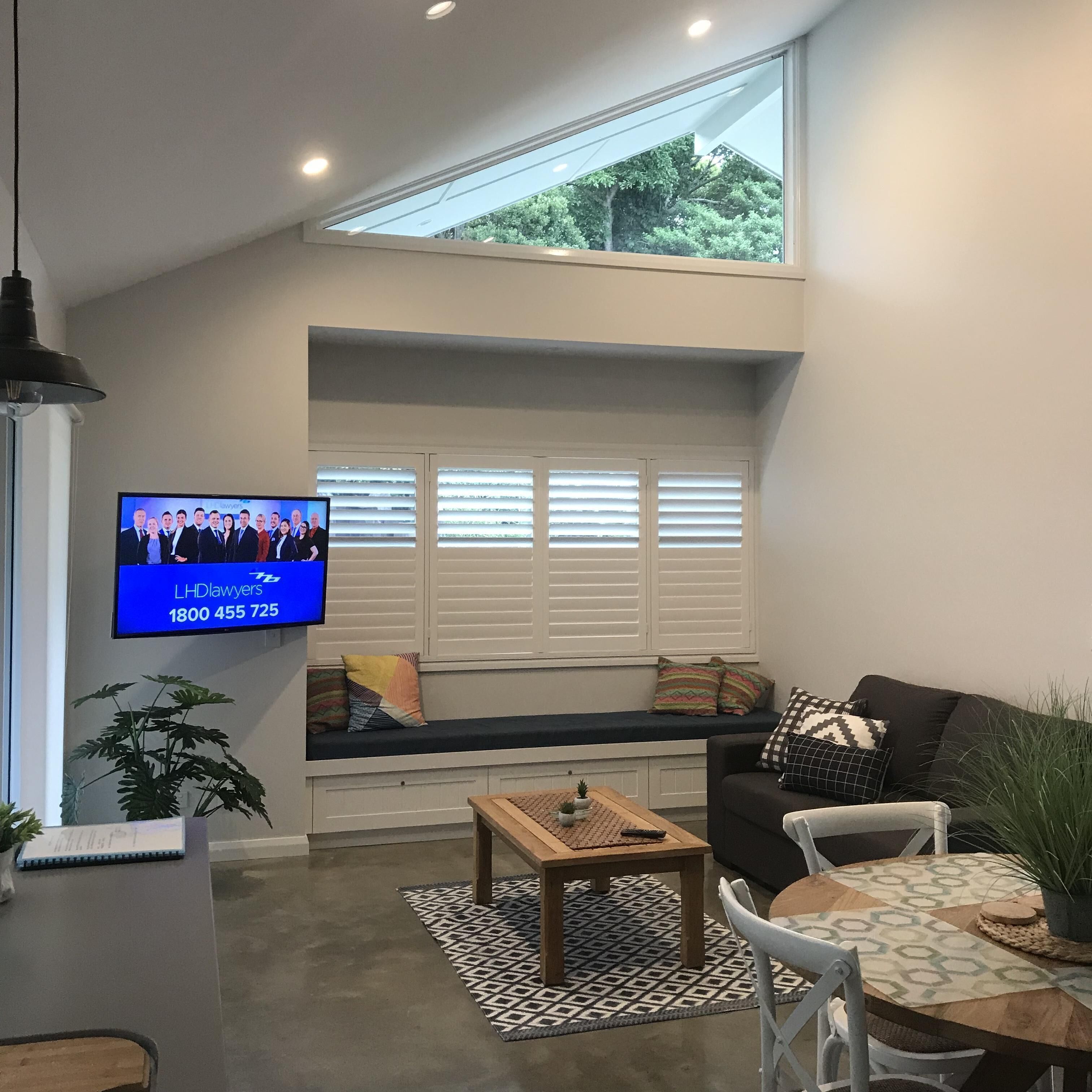 BEACH Shack 1 , 2 BDRM House 100m to Sawtell Beach & Village