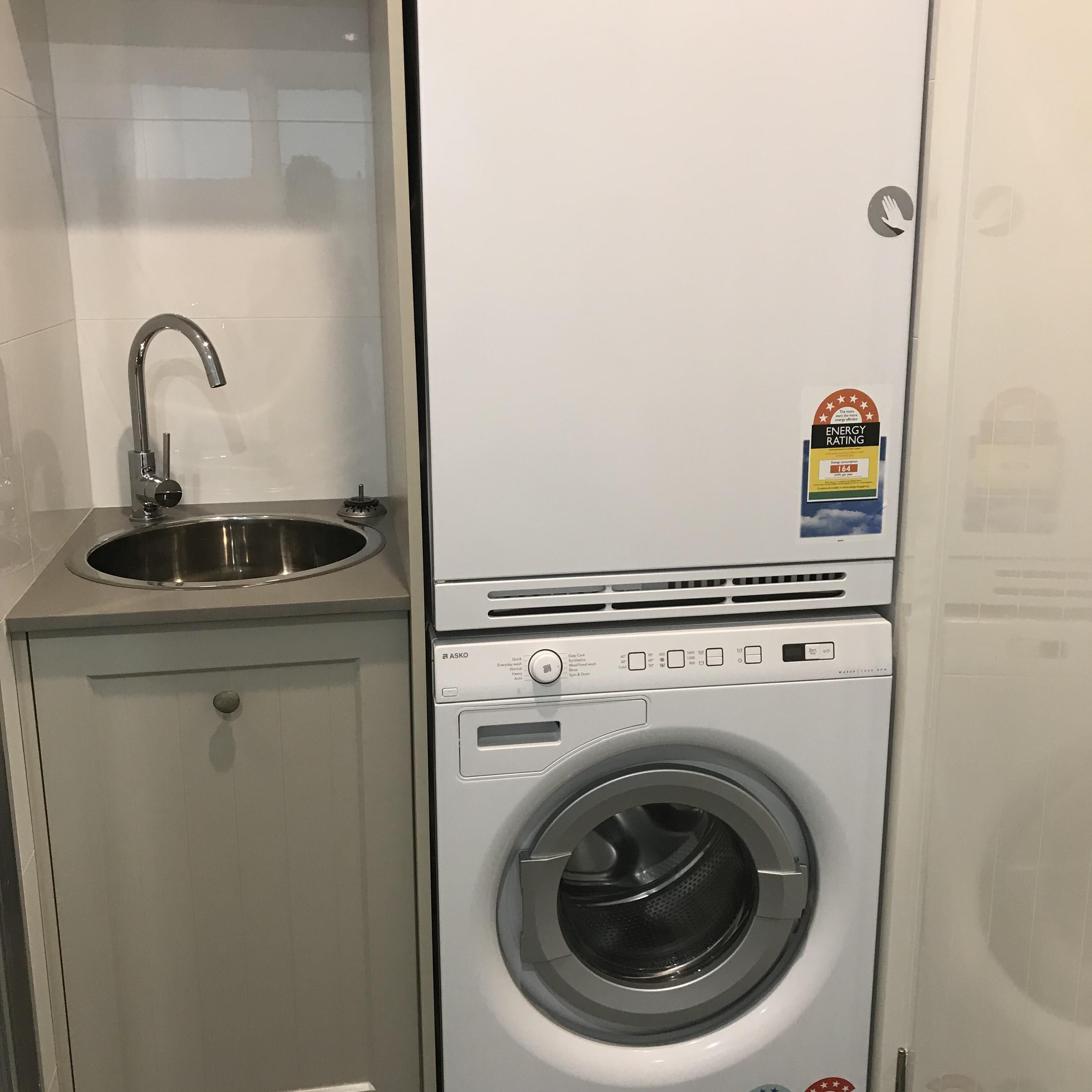 BEACH Shack 1 , 2 BDRM House 100m to Sawtell Beach & Village