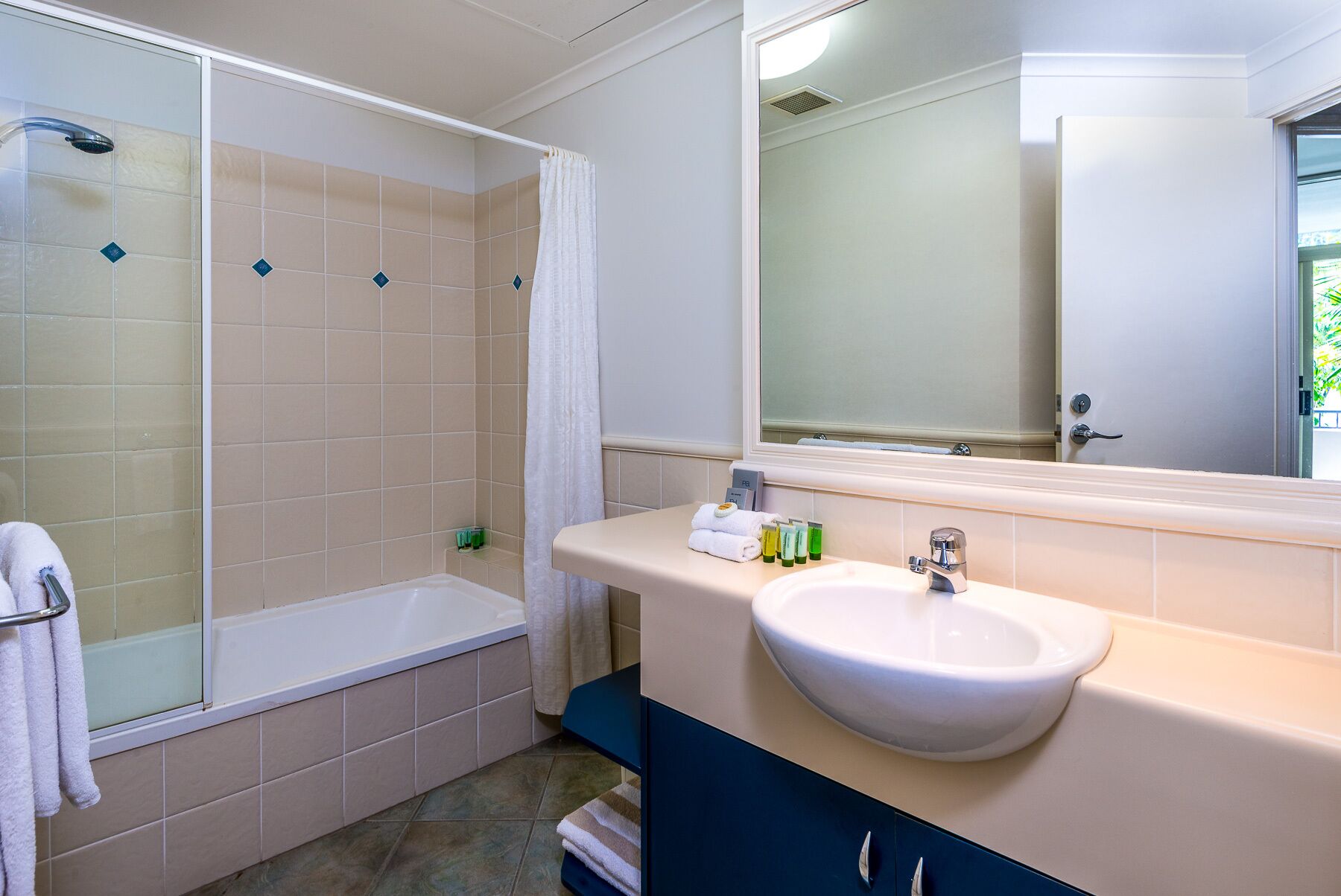 Oasis 8 Paradise at Palm Cove