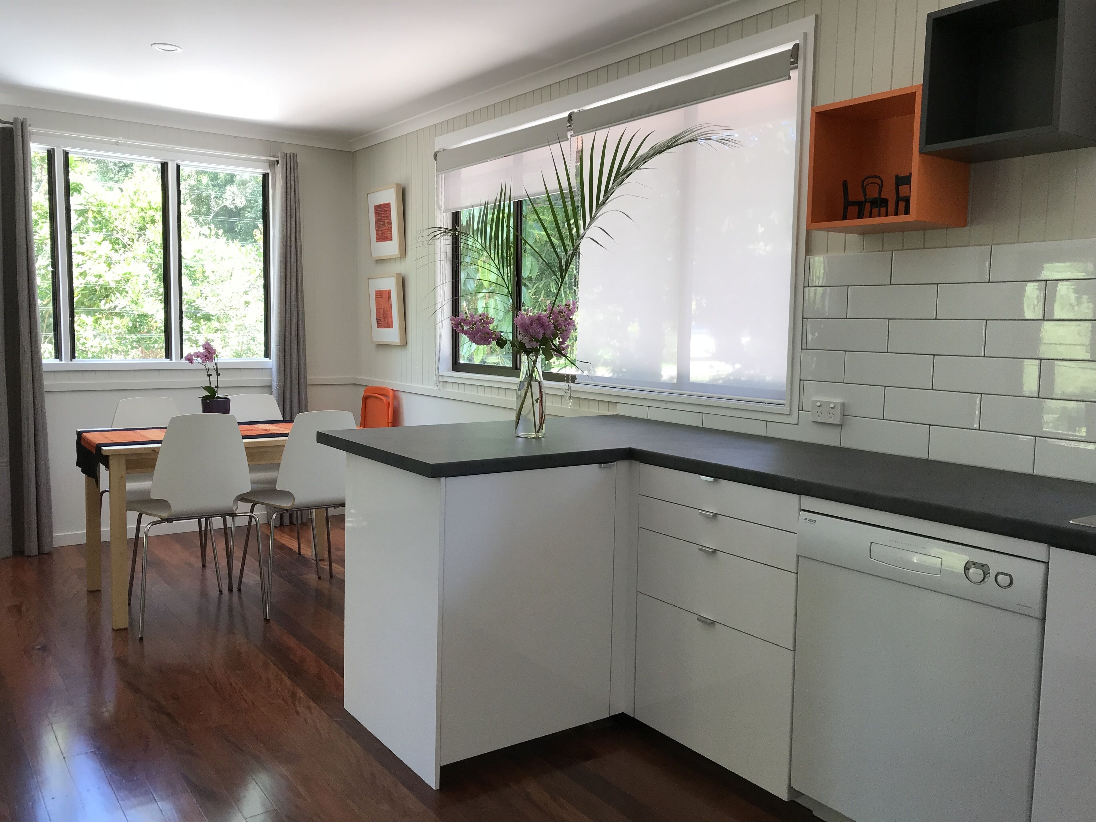 The Artist Studio - secluded hideaway perfect for couples getaway and family fun