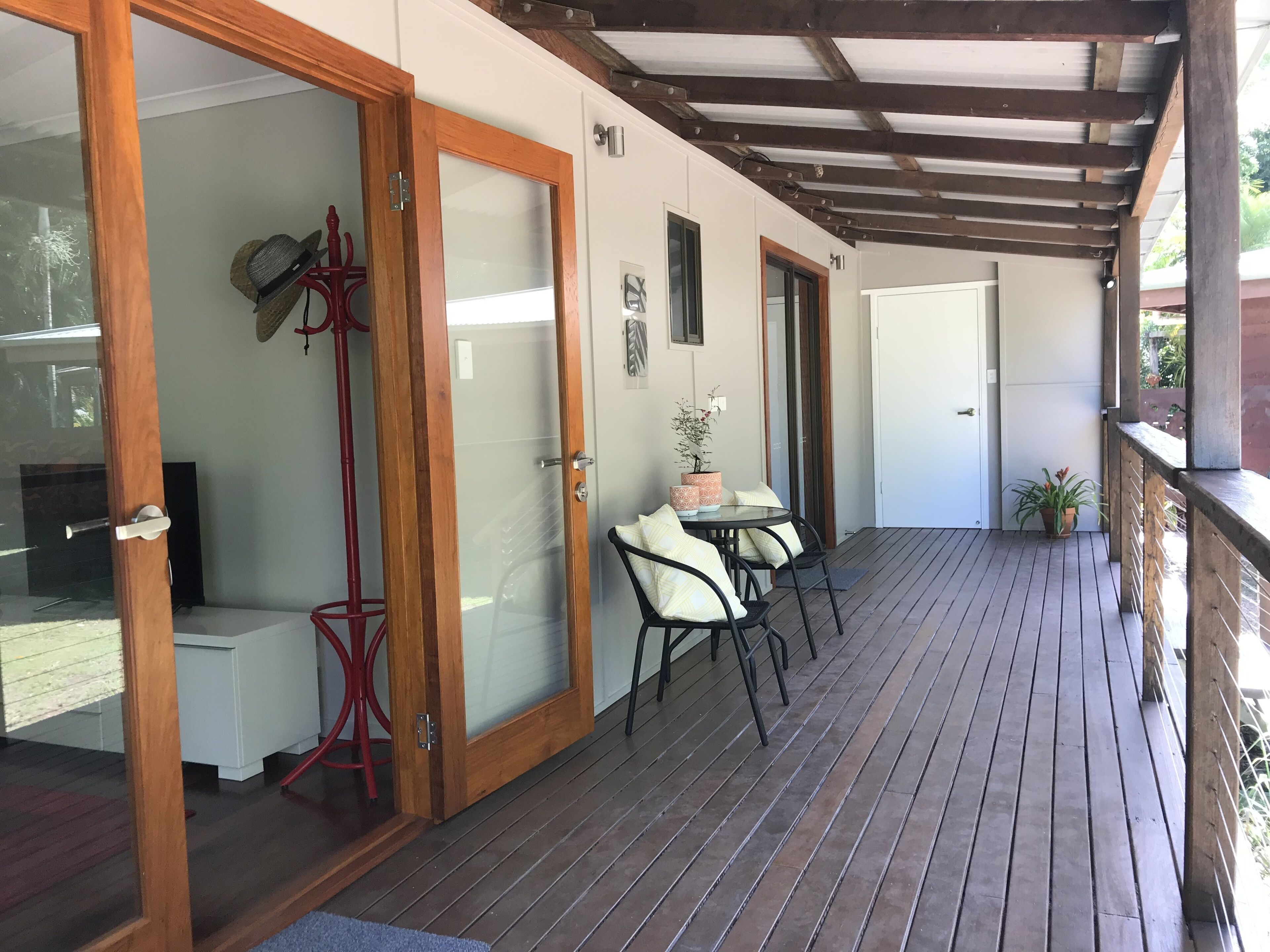 The Artist Studio - secluded hideaway perfect for couples getaway and family fun