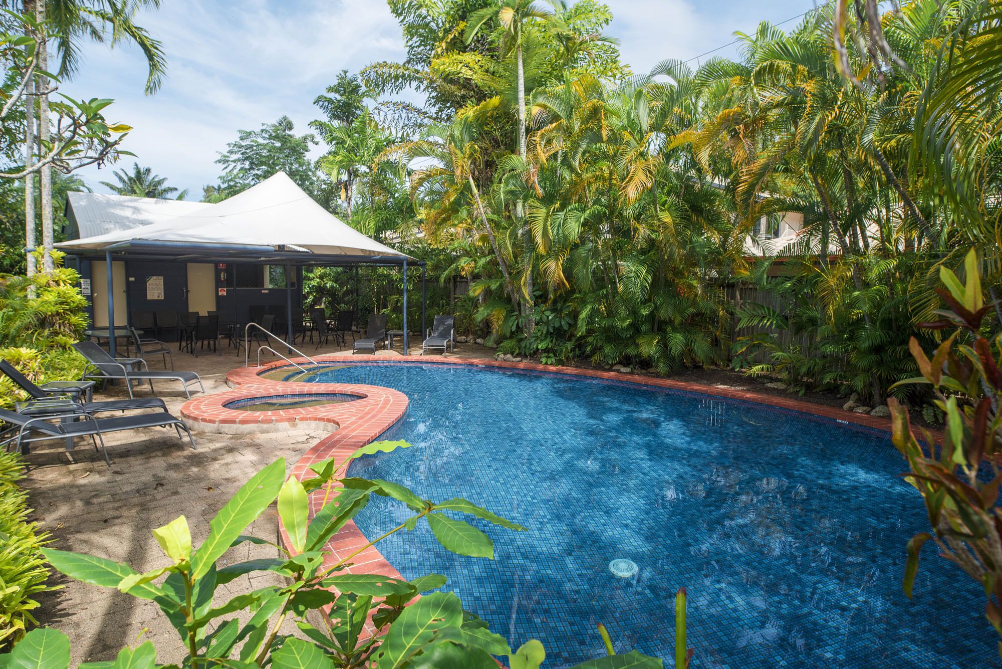 Mango tree private apartments N18