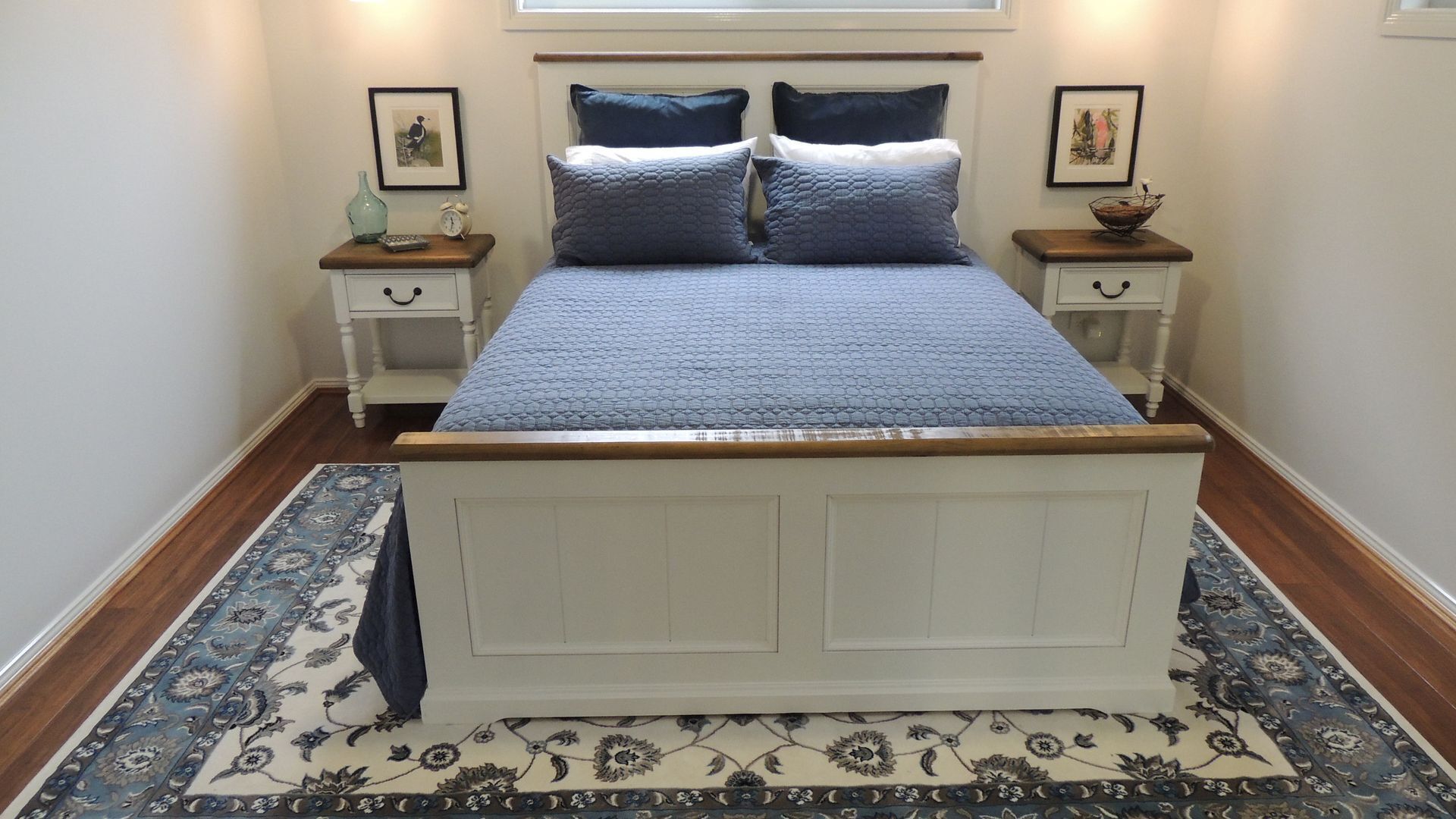 The Pouch B & B - peaceful couples retreat