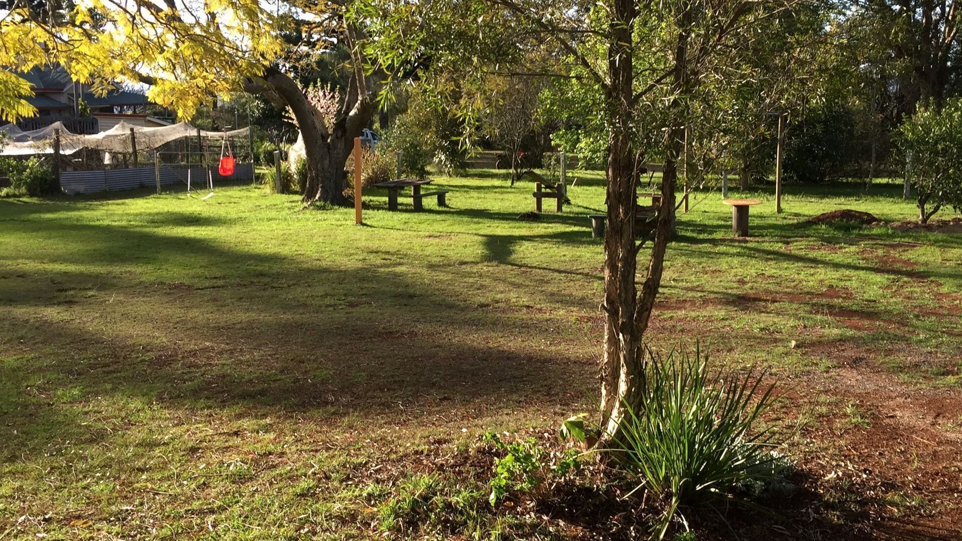 Pechey Homestead Farmstay - Jacaranda Cottage