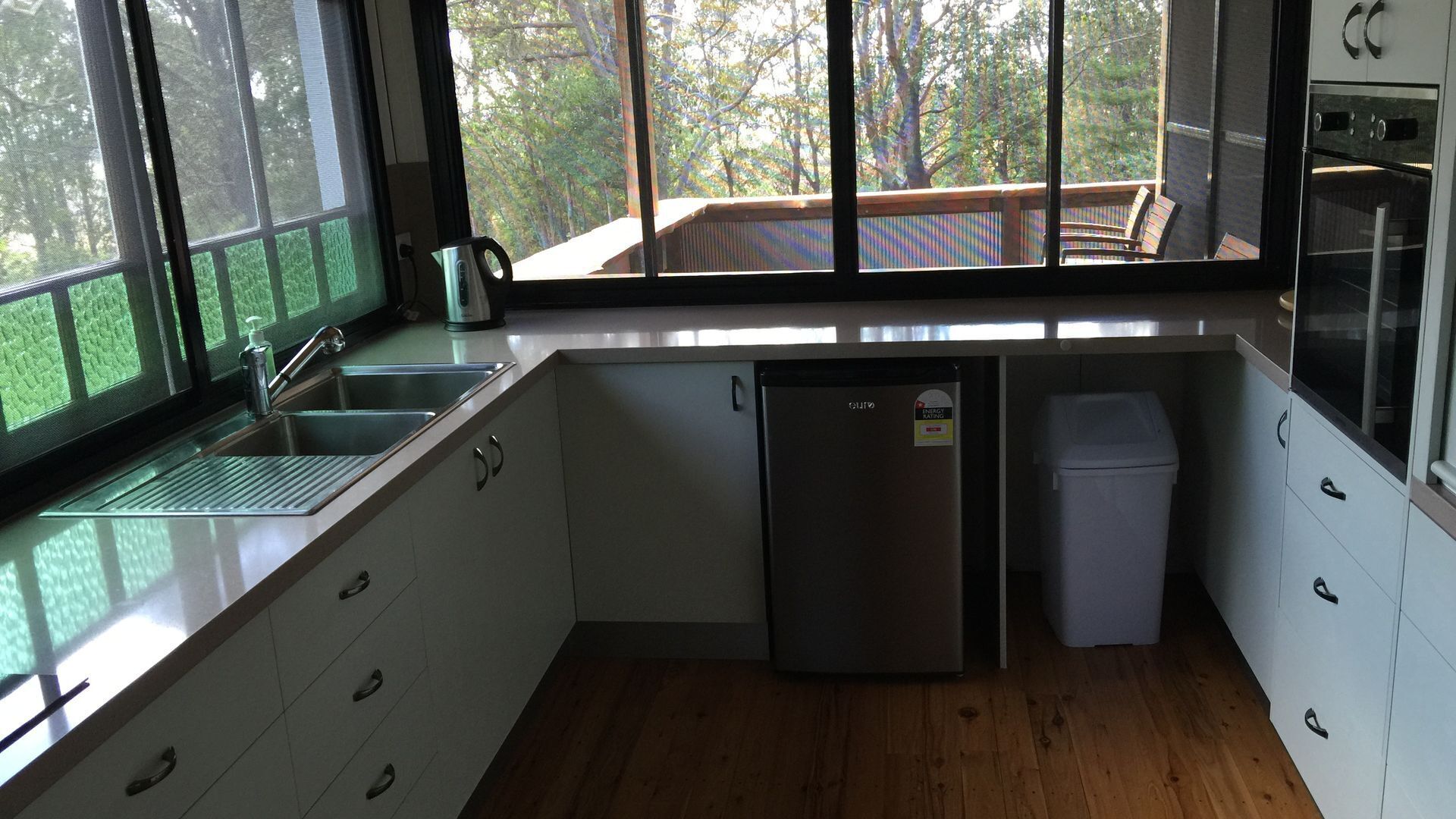 Pechey Homestead Farmstay - Jacaranda Cottage