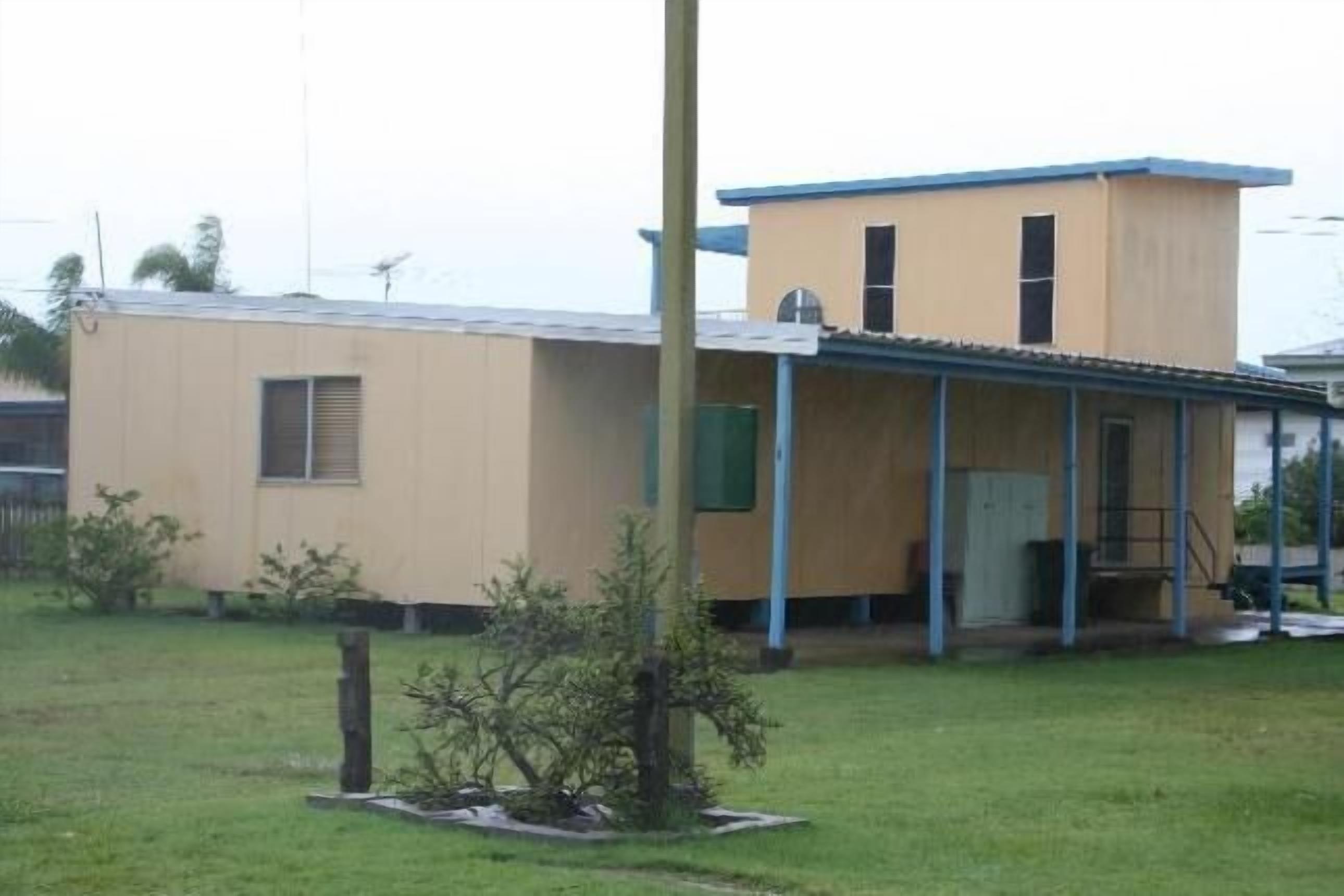 Minnie Manor Minnie Water