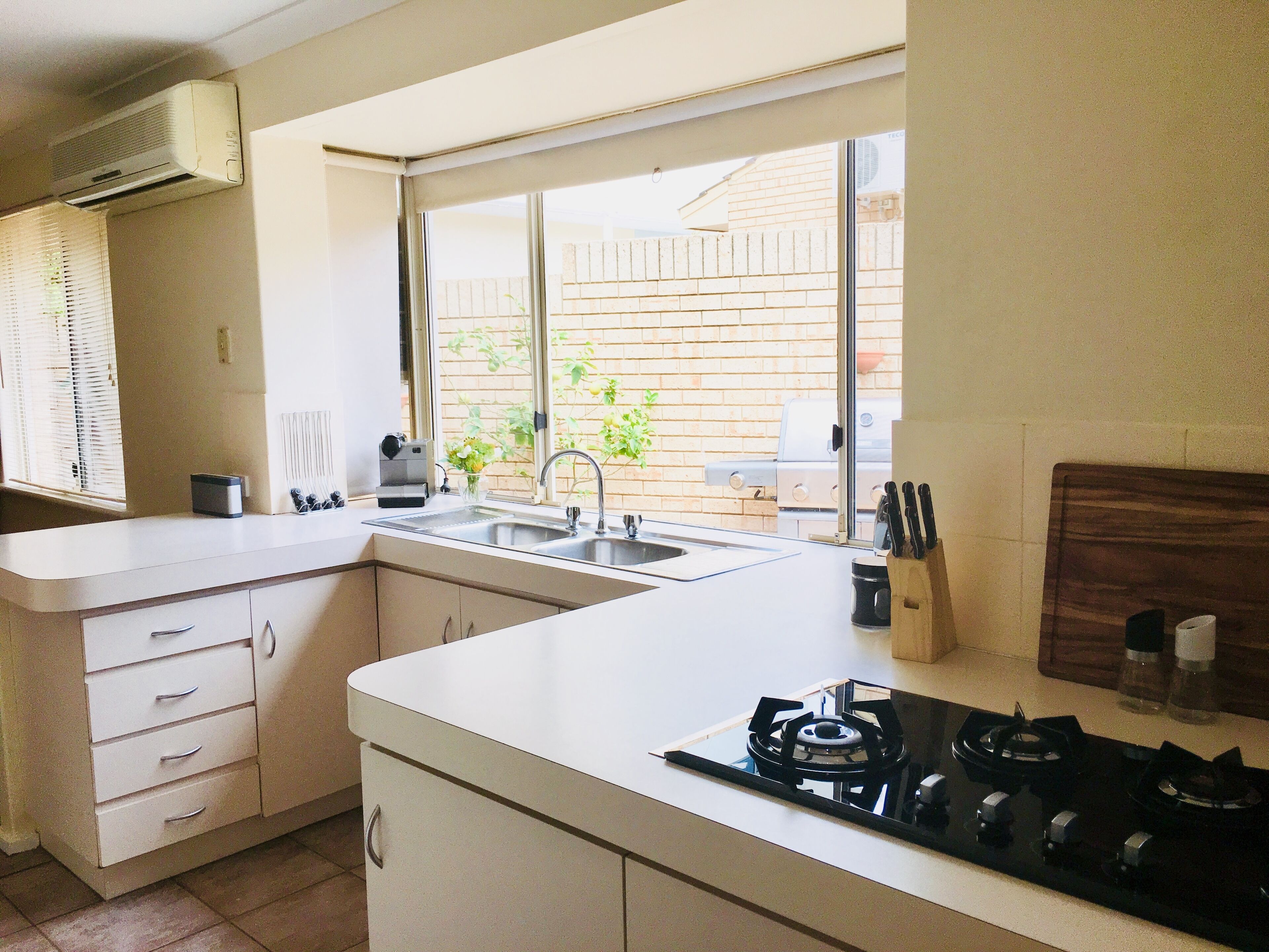 AppleTree Apartments<br>Spacious & private 3 bedroom villa in Applecross