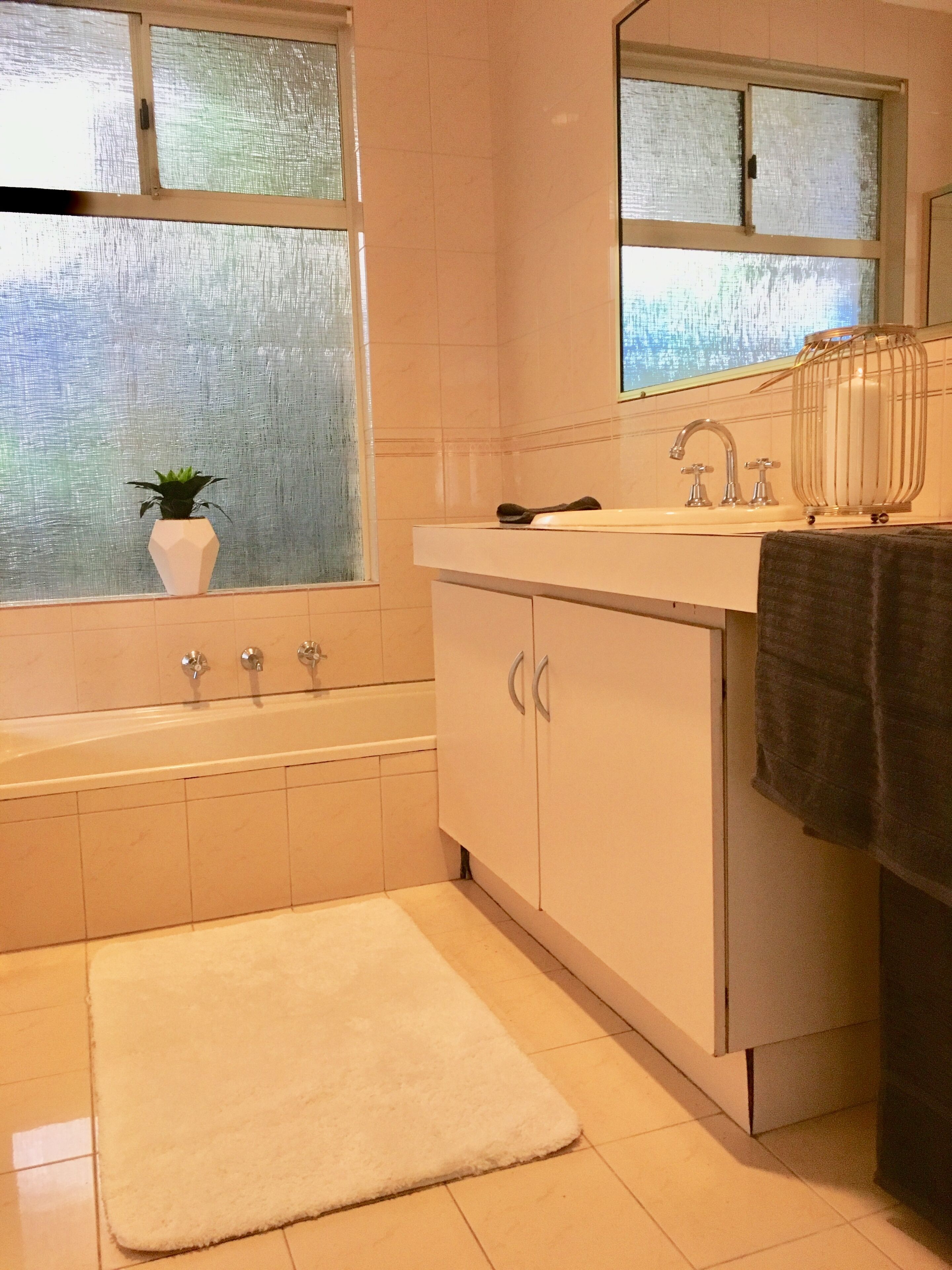 AppleTree Apartments<br>Spacious & private 3 bedroom villa in Applecross