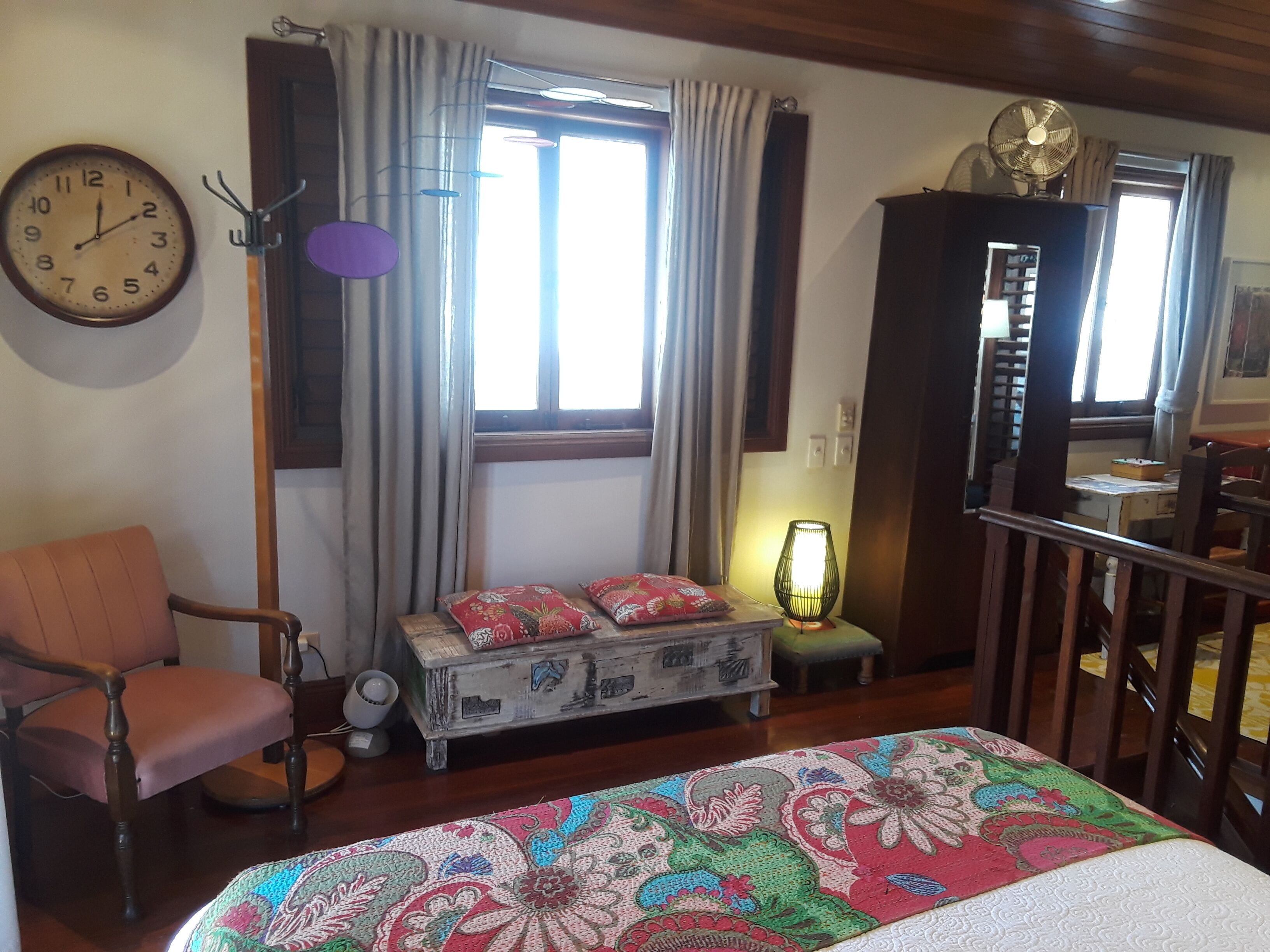 Elegantly-crafted, Beachside Lodge in Valla Beach! Off-peak specials!