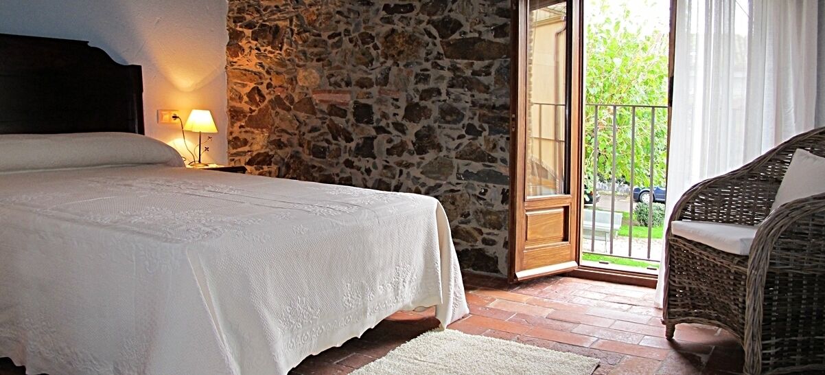 Beautiful Stone House, 4 Double Rooms Each in Garriguella, Spain