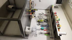 Fridge, microwave, oven, hob