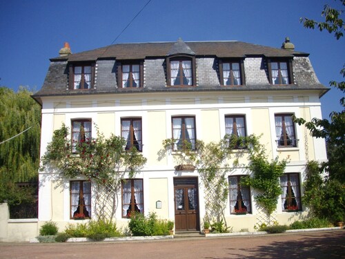 Visit Notre Dame Caudebec En Caux In Rives Seine Expedia Visit Notre Dame Caudebec En Caux In