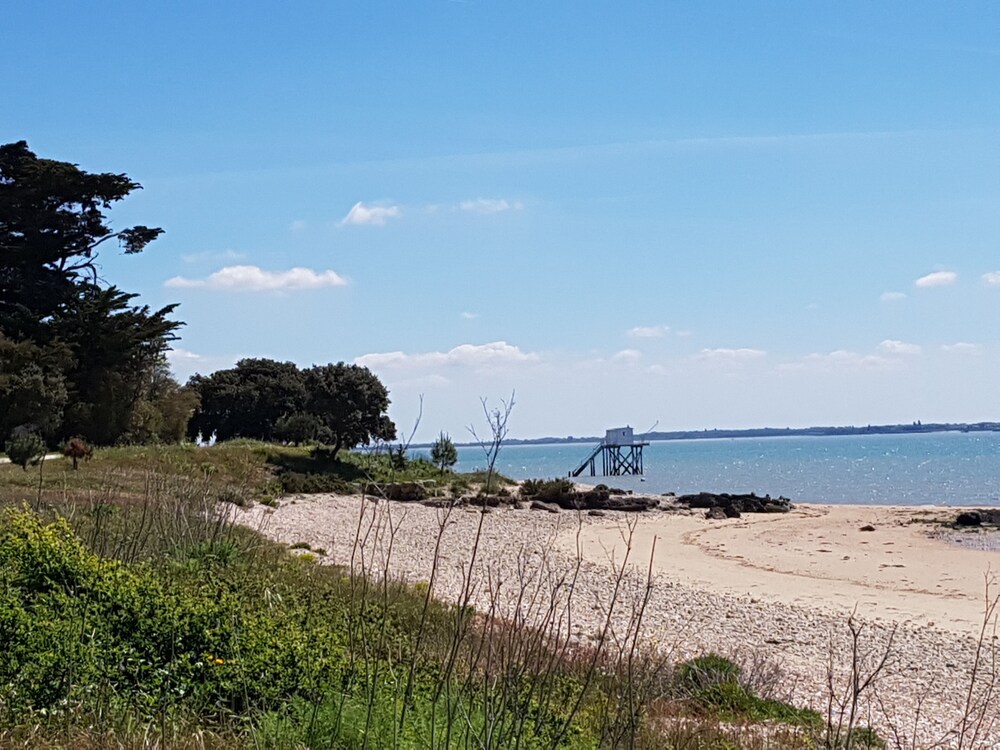 Charming 2 Rooms In Rdj A Vaux S Mer Private Pool