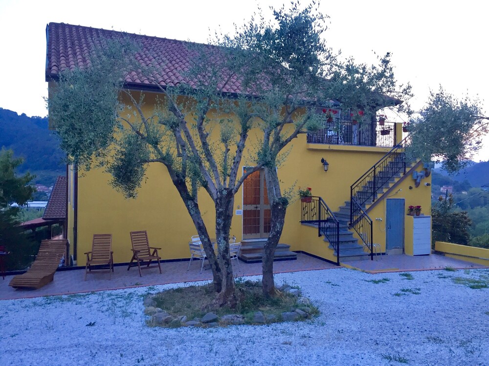 La Torretta - Granaio in Podenzana, Italy