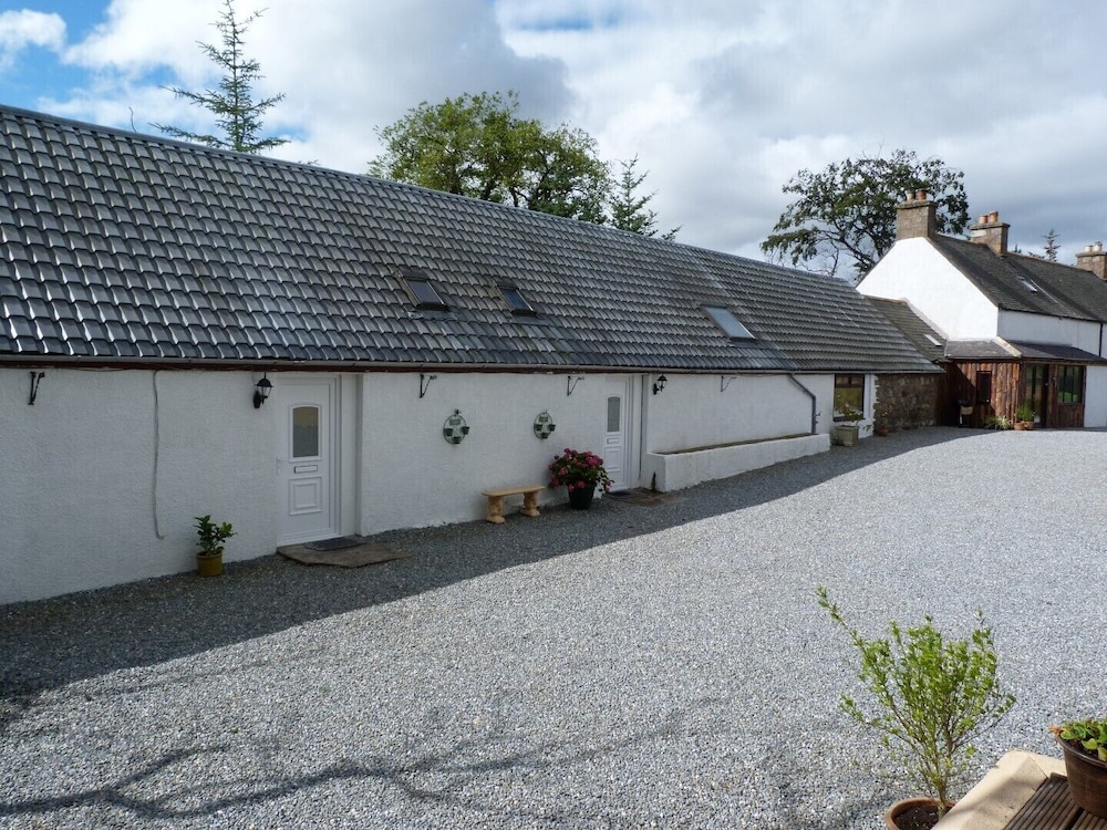 Stunning Views, Cottage in a Peaceful Location Overlooking Dufftown in Keith, United Kingdom