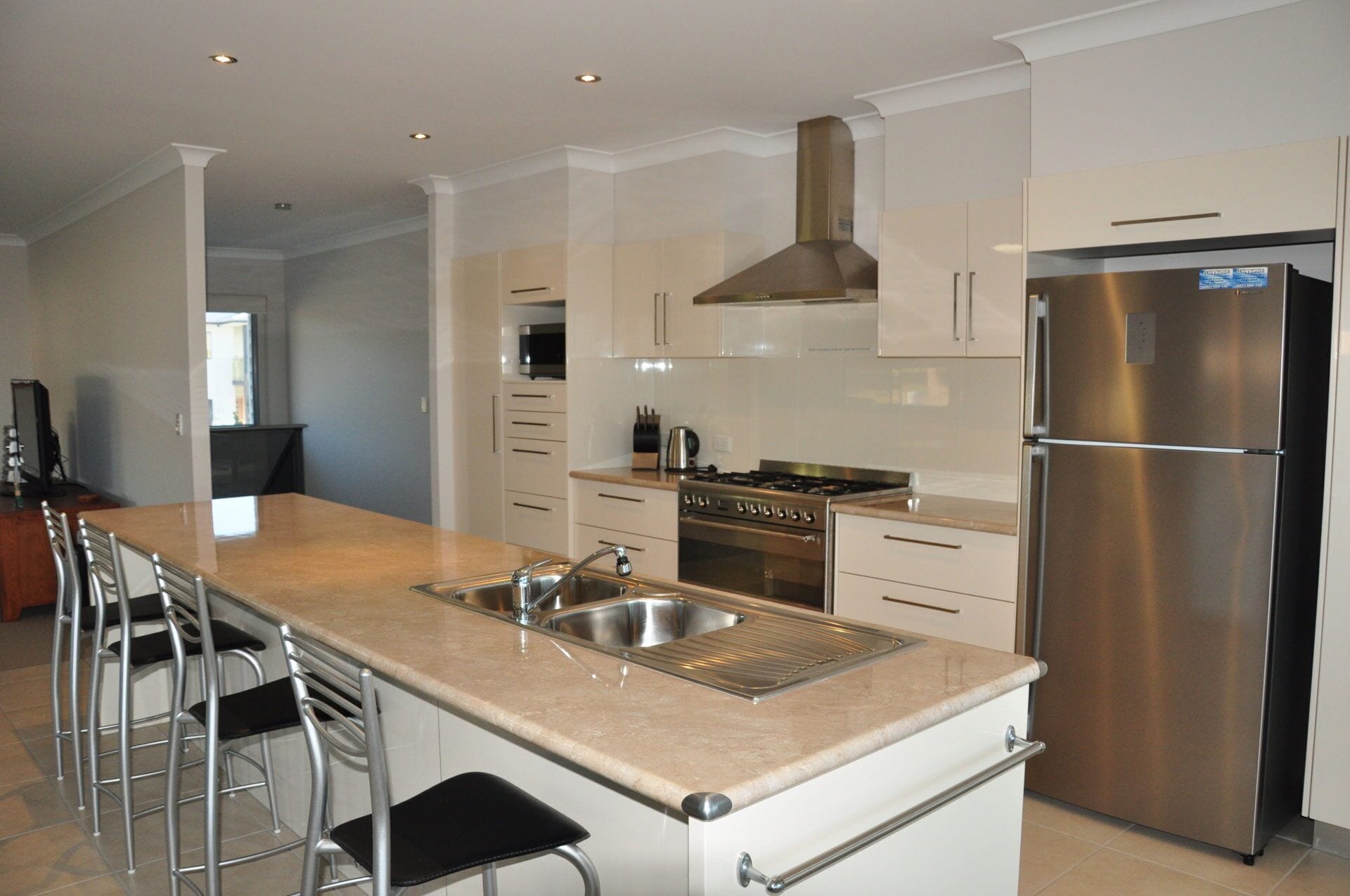 21 Tingira Close - Family Home in a Quiet Street Enjoying Ocean Views