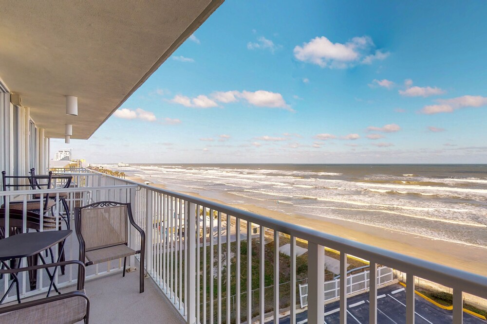 Condo w/ furnished balcony, shared pool, hot tub, game room, gym, & beach access