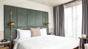 1 bedroom, Egyptian cotton sheets, premium bedding, pillowtop beds