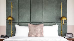 1 bedroom, Egyptian cotton sheets, premium bedding, pillowtop beds