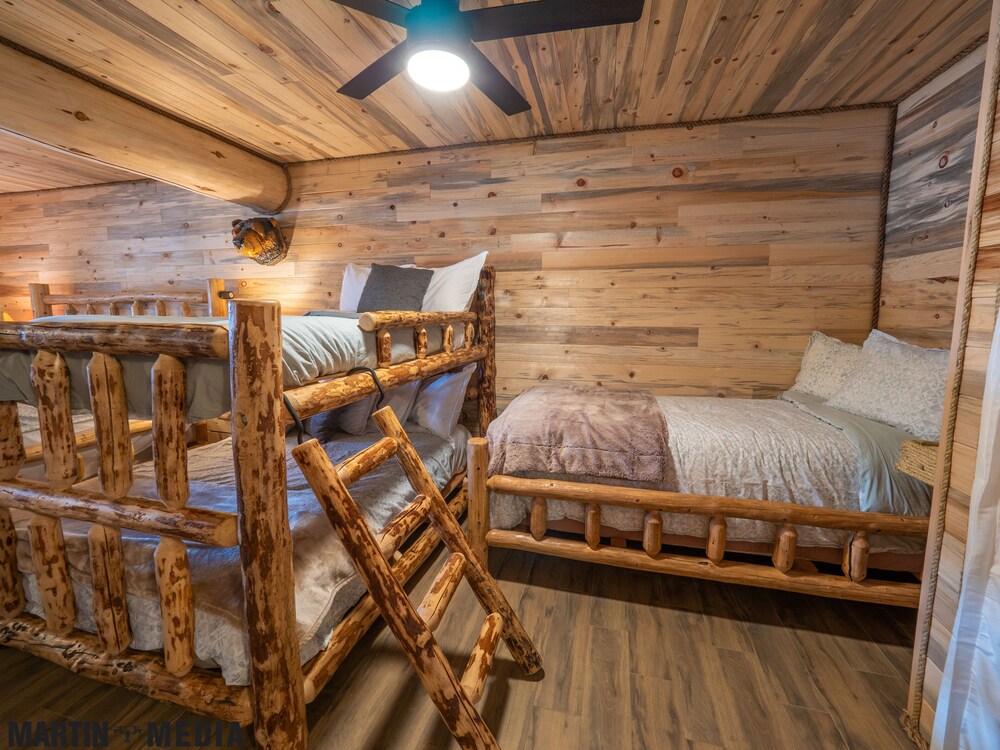 Alaska Kenai Sockeye Fishing INQUIRE B4 BOOKING!YOU NEED OWNER APPROVAL TO BOOK Sterling Vrbo