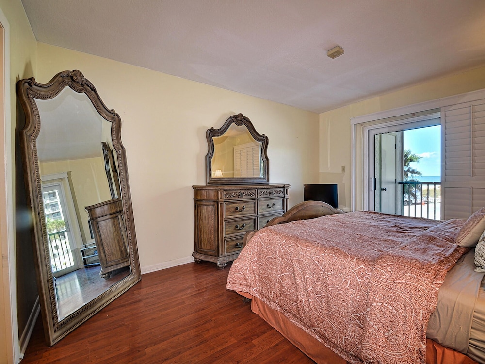 Montmartre Condos 216 Beachfront 2 bedroom 2 bath at Mont Martre Condos