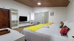 In-room safe, free WiFi, bed sheets
