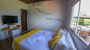 In-room safe, free WiFi, bed sheets