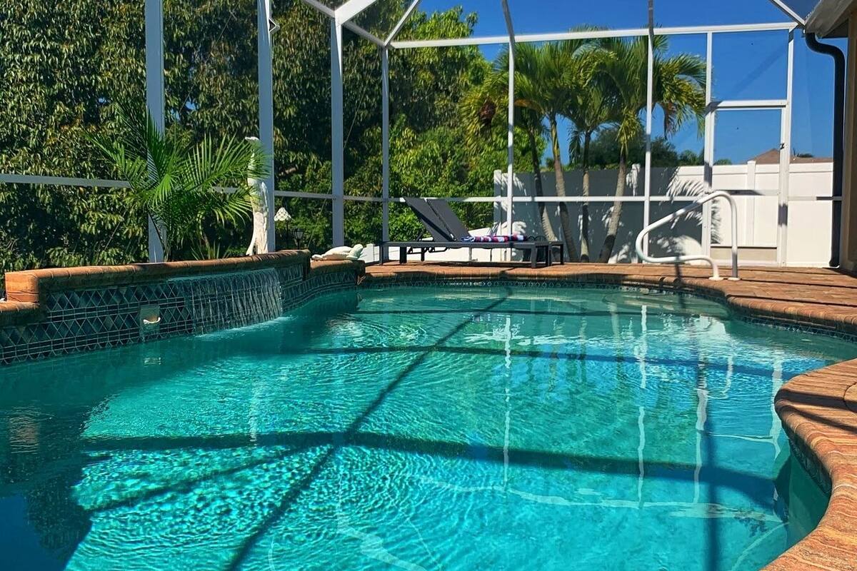 Luxury Villa Pleasure Cape Coral German Rental Fort Myers Stati Uniti D America Expedia It