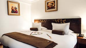 Premium bedding, in-room safe, desk, iron/ironing board