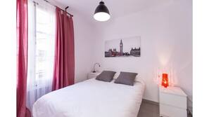 1 chambre, fer et planche à repasser, Wi-Fi, draps fournis