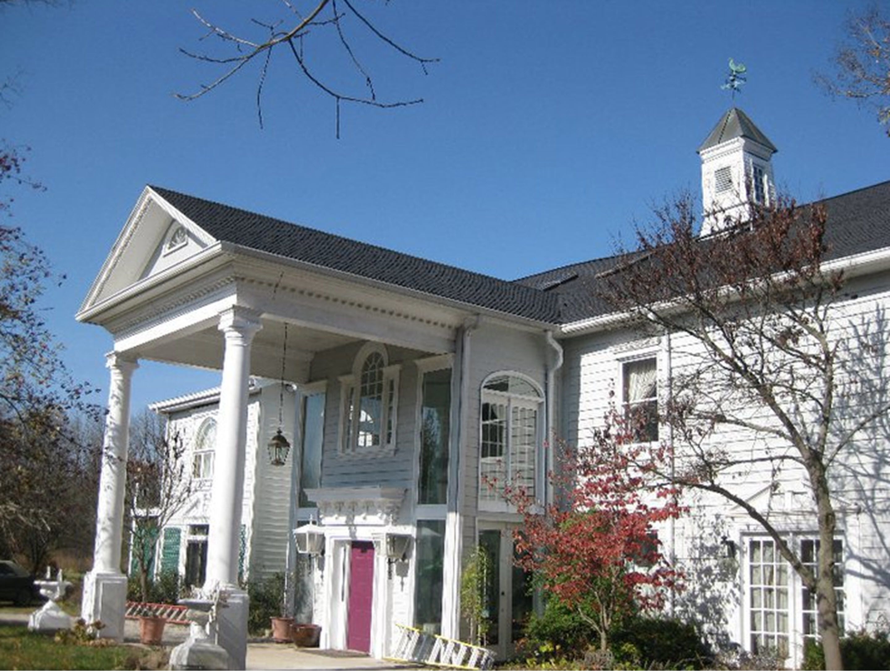 Inntiquity A Country Inn in Kokomo, United States