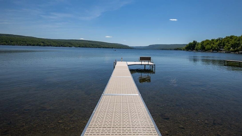 The North Star of Honeoye Family Friendly, Great View!, Honeoye, NY