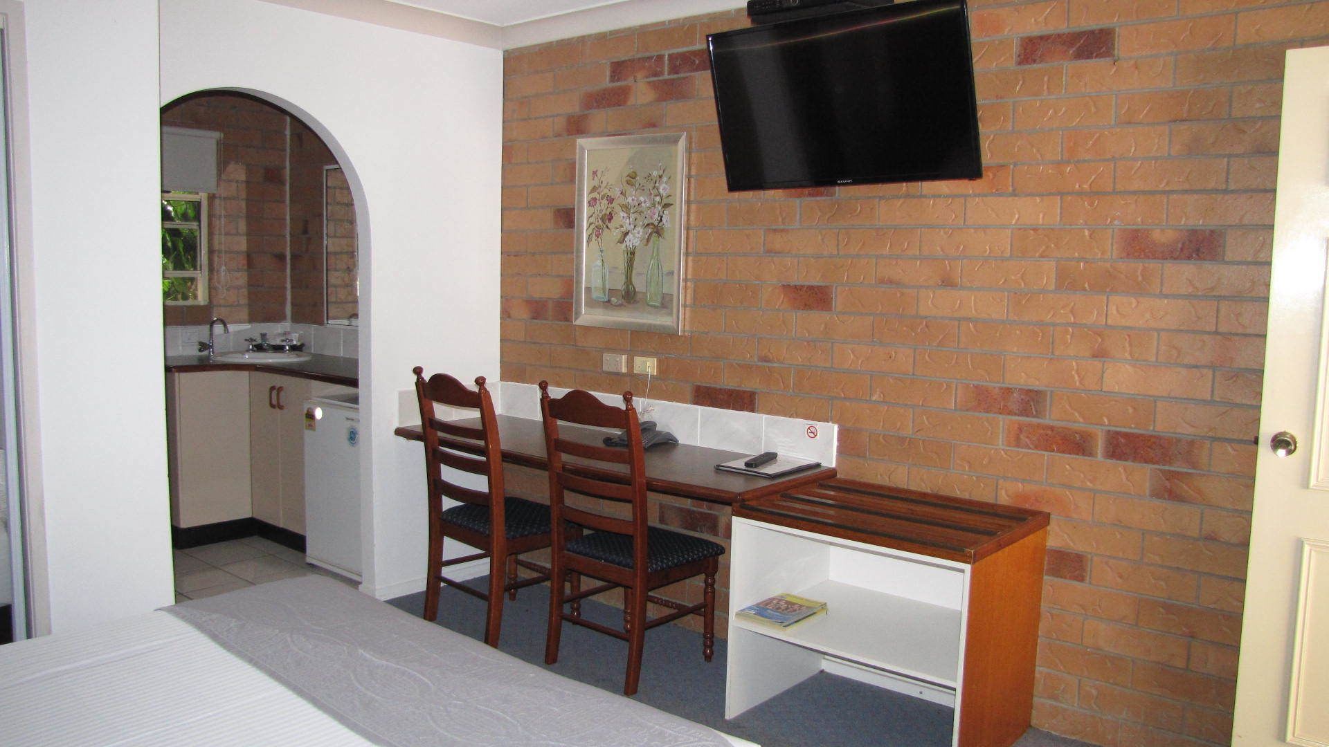 Copper Country Motor Inn & Restaurant