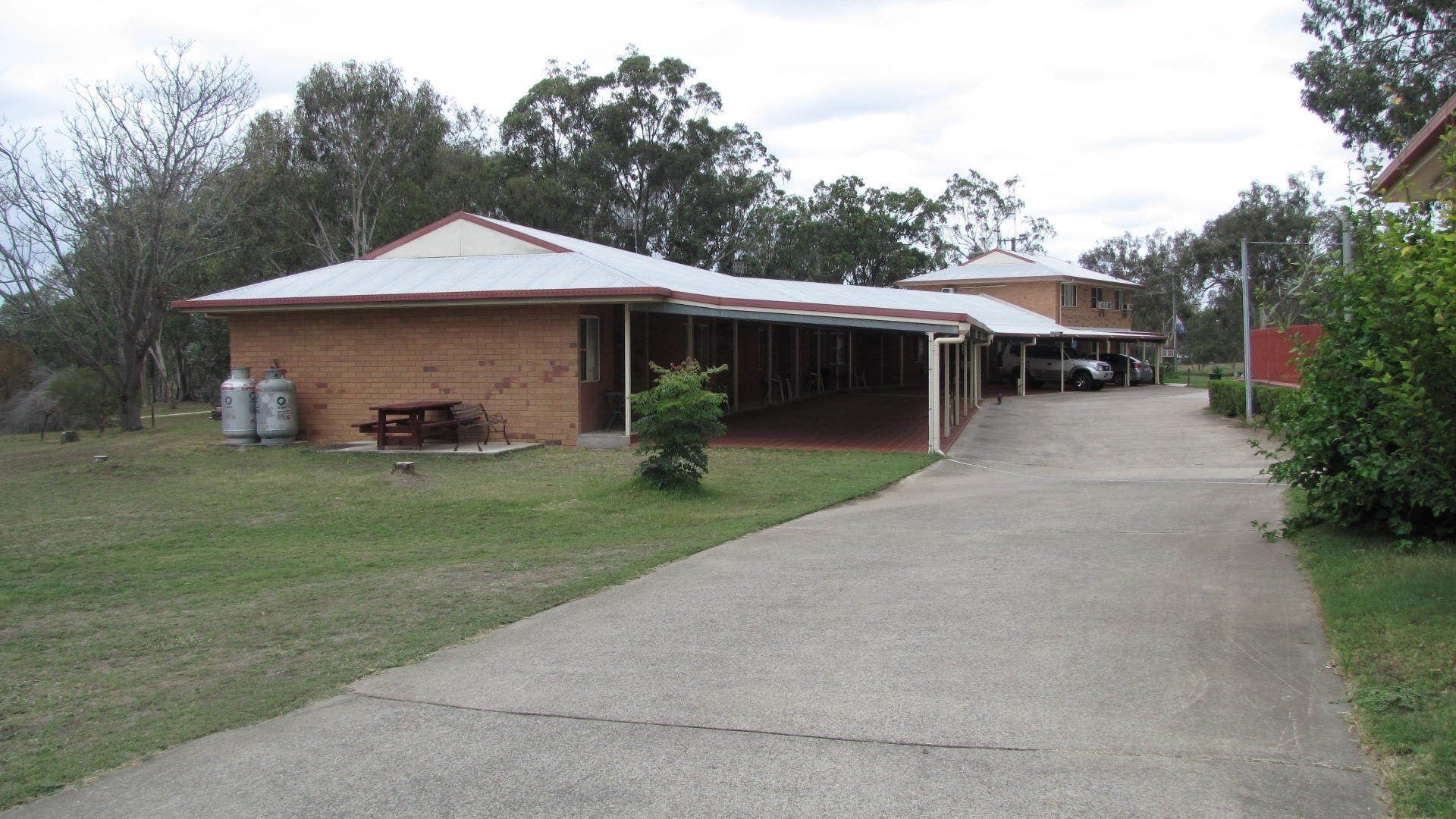 Copper Country Motor Inn & Restaurant