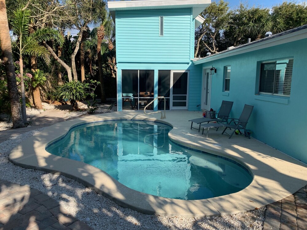 Jan. & Mar. 2024 DISCOUNTED! 5 STAR BEACH HOUSE & POOL BLOCK TO BEACH
