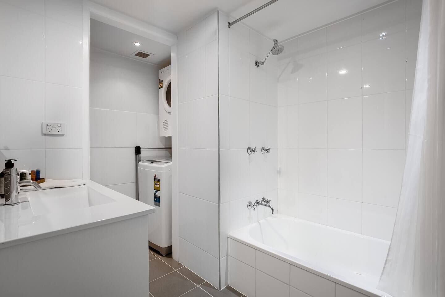 Stylish Stay @ Mooloolaba Beach