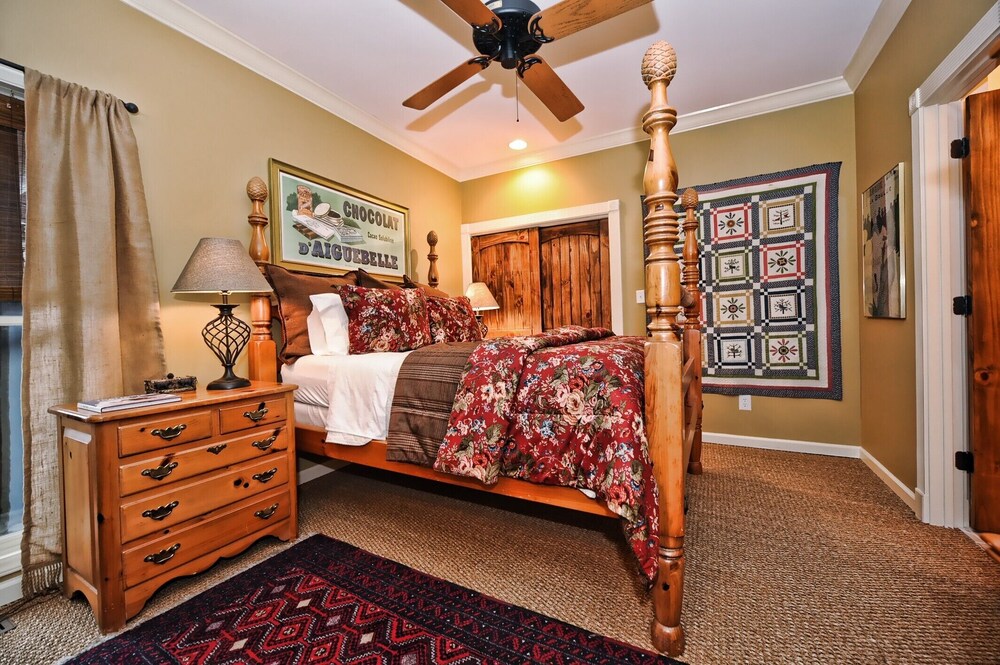 Curated visual reference: Fresh Look at Luxury Secluded Mountain Retreat Incredible Long Range View