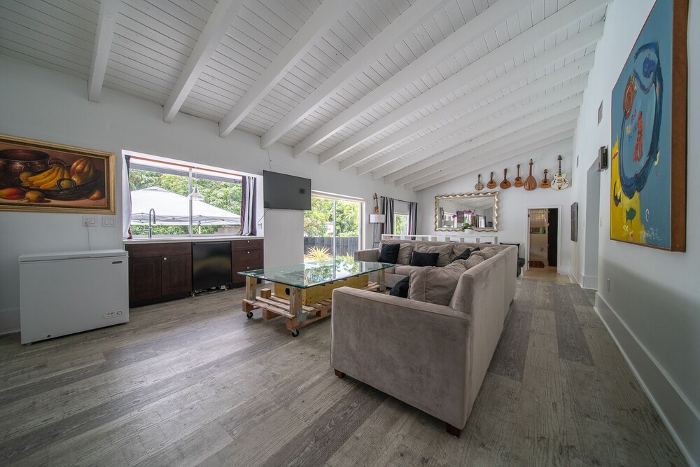 Art Nango tropical pool side retreat.