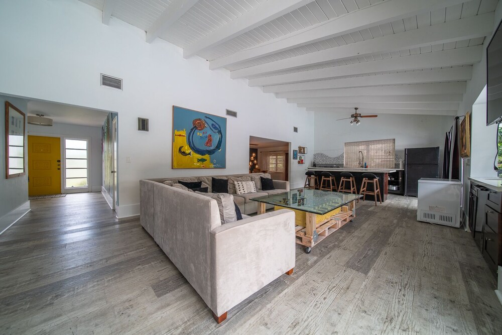 Art Nango tropical pool side retreat.