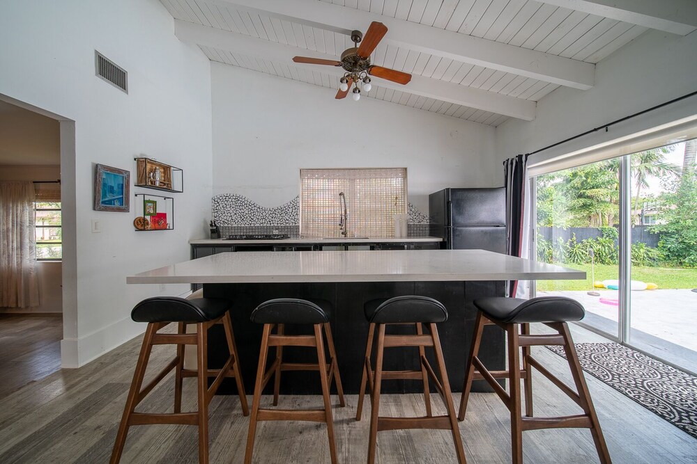 Art Nango tropical pool side retreat.