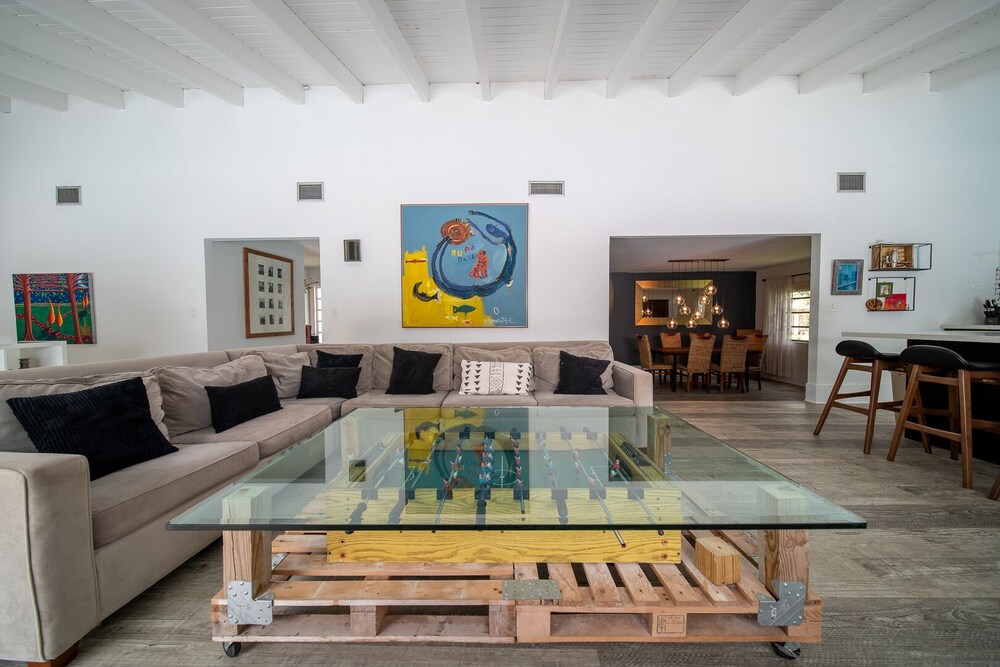 Art Nango tropical pool side retreat.