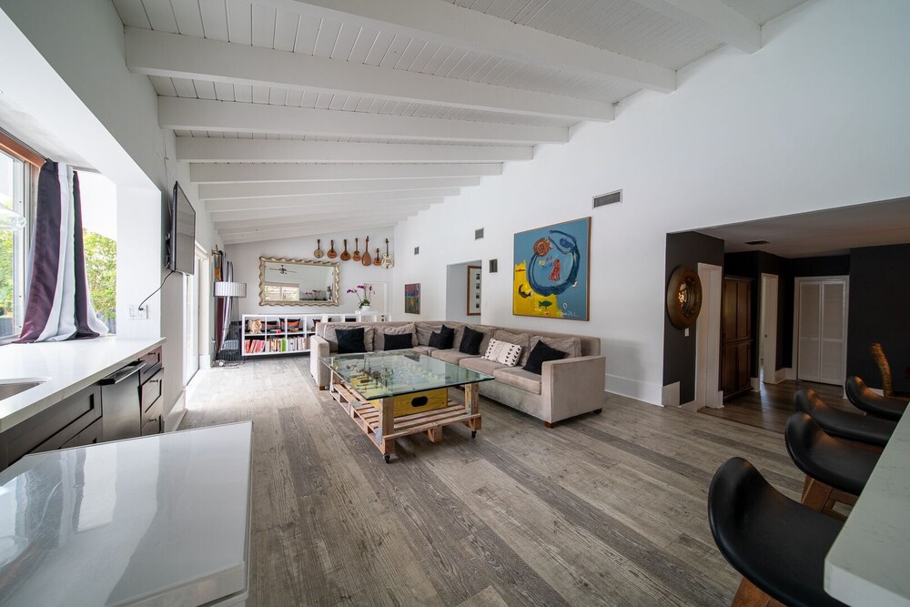 Art Nango tropical pool side retreat.