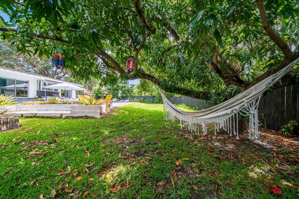 Art Nango tropical pool side retreat.