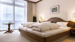Minibar, in-room safe, desk, soundproofing