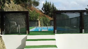 Seasonal outdoor pool, pool umbrellas, sun loungers